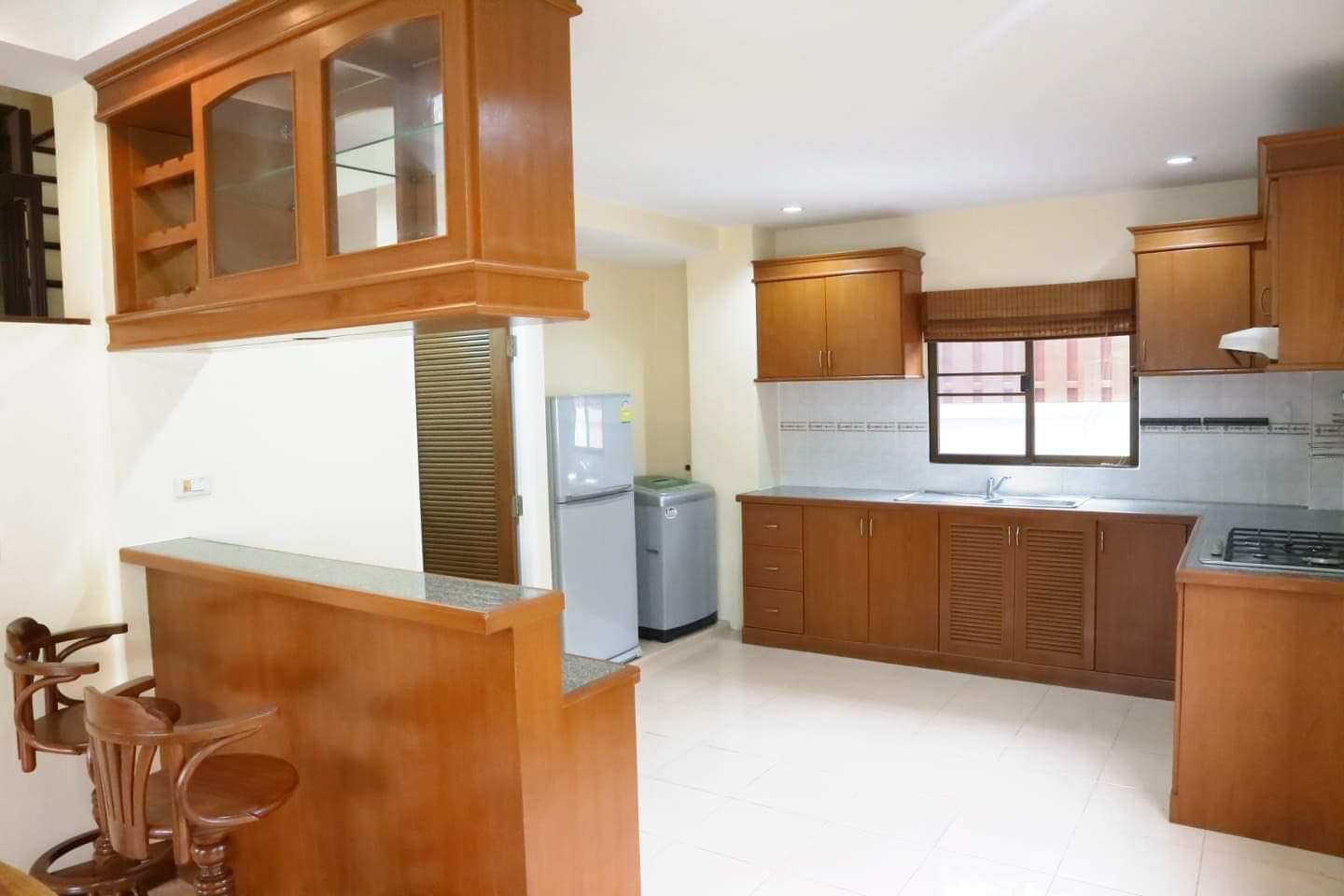 ขาย / เช่า บ้านเดียว 2 ชั้น หมู่บ้าน สยามเพส พัทยา ค่าเช่า 25,000 บาทต่อเดือนรายเดือน