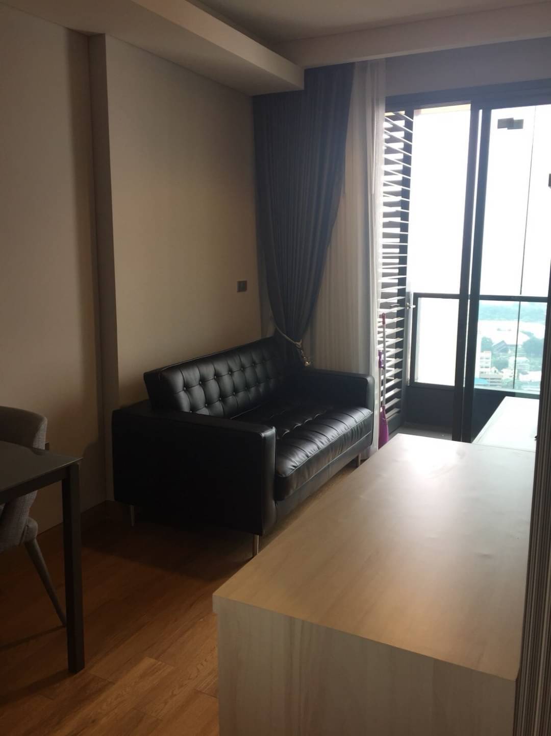 ให้เช่าคอนโด LPN 24 (Lumpini Suite Sukhumvit 24) 📍 ใกล้ BTS พร้อมพงษ์ เพียง 700 เมตร / ใกล้ MRT ศูนย์การประชุมแห่งชาติสิริกิติ์ เดินทางสะดวกทุกทิศ!