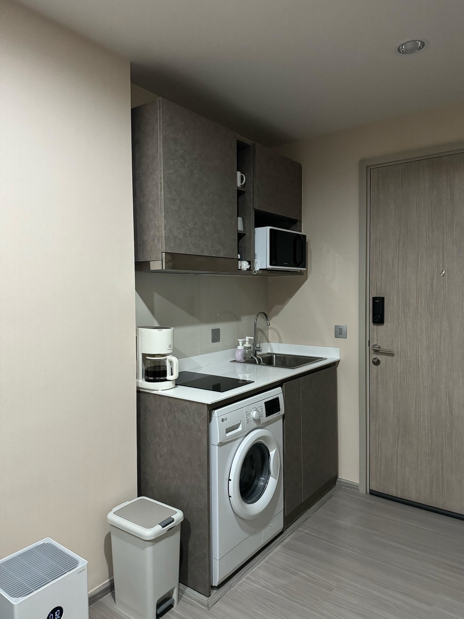 ให้เช่าคอนโด แอสปาย เอราวัณ ไพร์ม / For Rent Aspire Erawan Prime (English below)