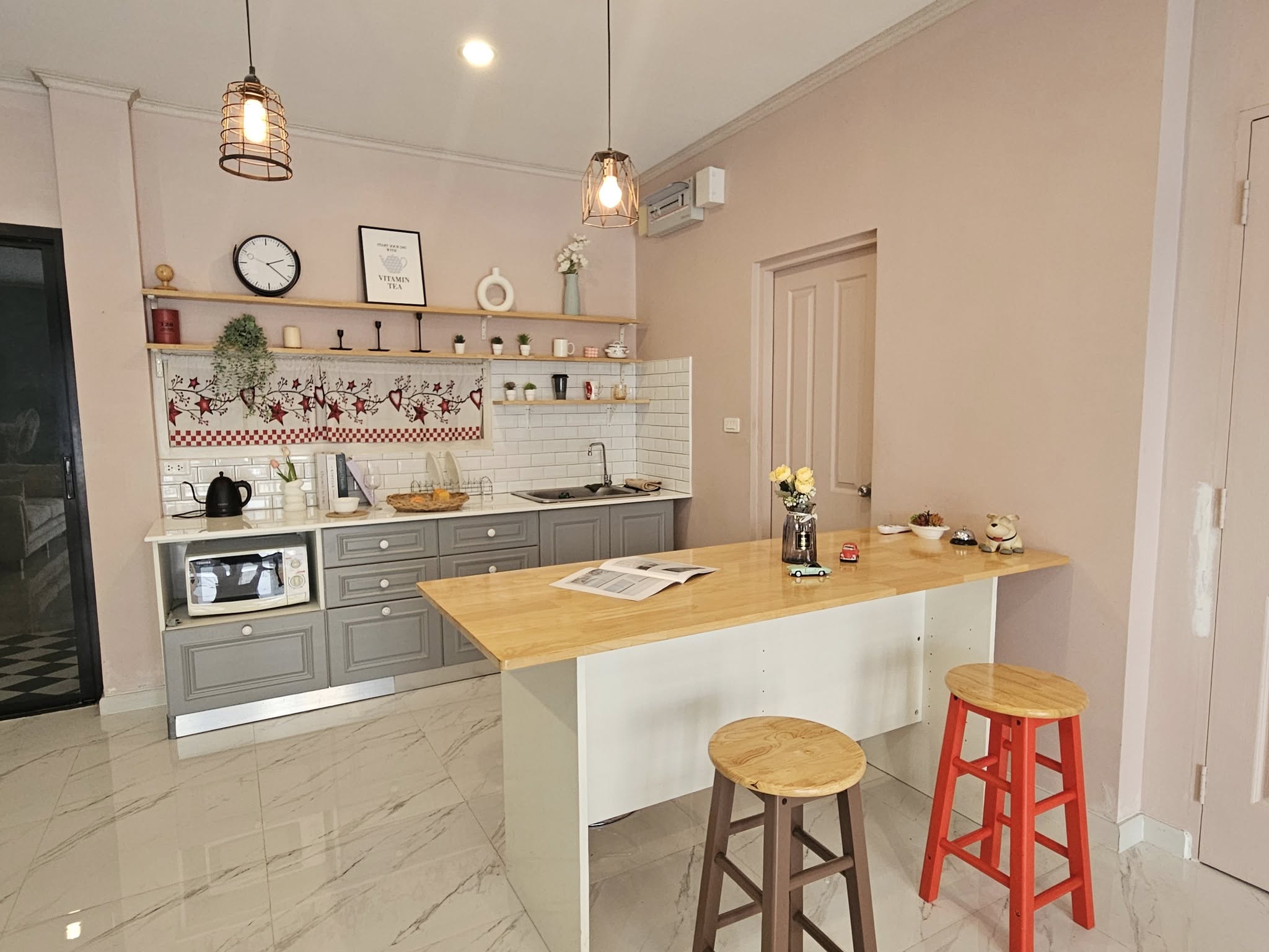 🌟 ให้เช่าทาวน์โฮม 2 ชั้น หมู่บ้านเวอร์รีเดี้ยน พร้อม – วัดลาดปลาดุก 🛏 2 ห้องนอน 2 ห้องน้ำ