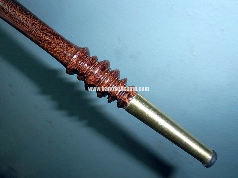 ไม้มงคลหายาก. ไม้ตะพดส้น ตะพดถือ ไม้ครู (ไม้แก่นมะขาม).ไม้ถือแก่นมะขาม สวย ปลายทองเหลือง.. ลายสวย (NO.1)