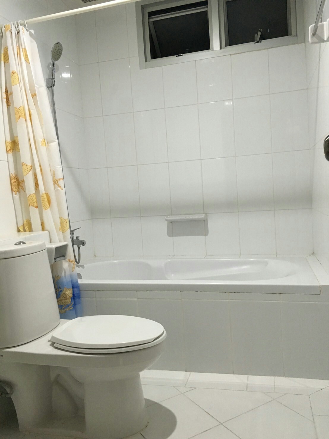 Klangkrung Resort (กลางกรุง รีสอร์ท) 1ห้องนอน 1 ห้องน้ำ พื้นที่ 48 ตรม ราคาเช่า 15000 บาทต่อเดือน พร้อมเฟอร์และเครื่องใช้ไฟฟ้า ครบ