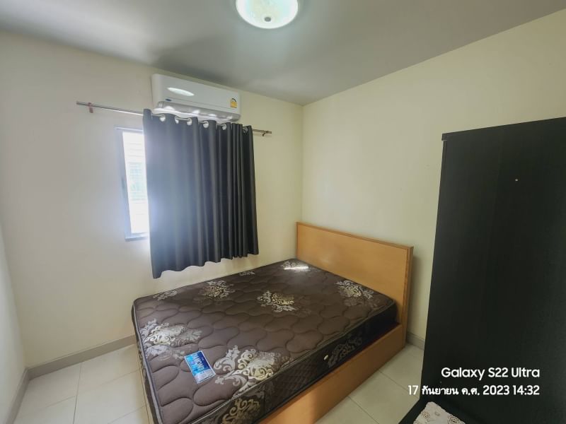 ขาย / ให้เช่า ทาวน์โฮม 2 ชั้น หมู่บ้านนิรันดร์วิลล์ 10 ถนนศรีวารีน้อย มีห้องนอน 3 ห้องนอนพร้อมเฟอร์นิเจอร์และแอร์