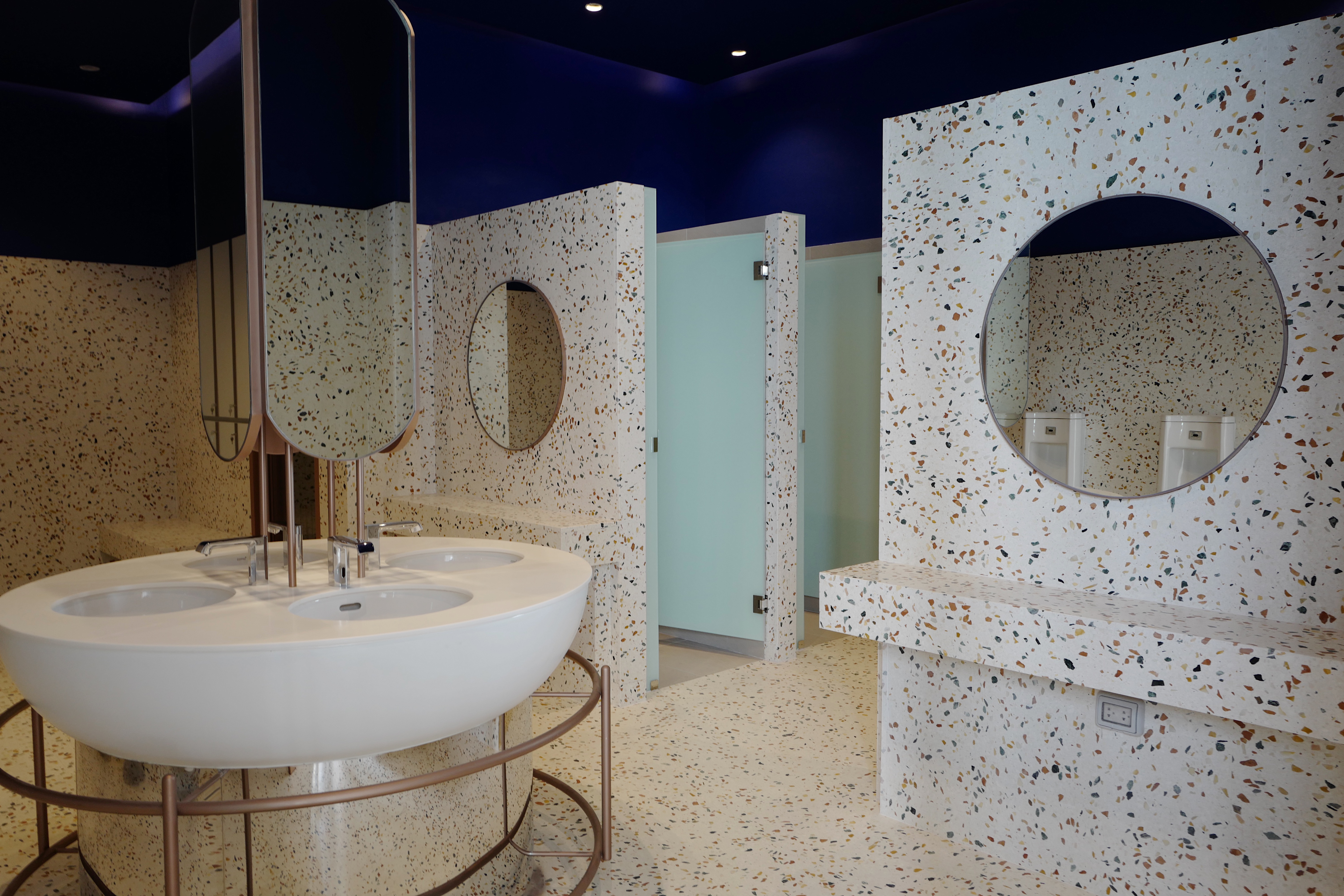 ให้เช่าคอนโด The Base Saphanmai (เดอะ เบส สะพานใหม่)มีทั้งแบบ 1 ห้องนอน 1 ห้องน้ำ ห้องใหม่ยังไม่เคยพัก