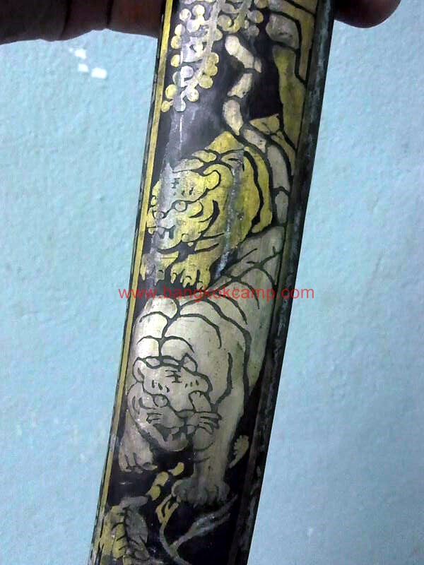 ดาบซามูไร ลายเสือ ขนาดกลาง ใบมีดเป็นเหล็กลาย (ใบมีดดามัสกัส)