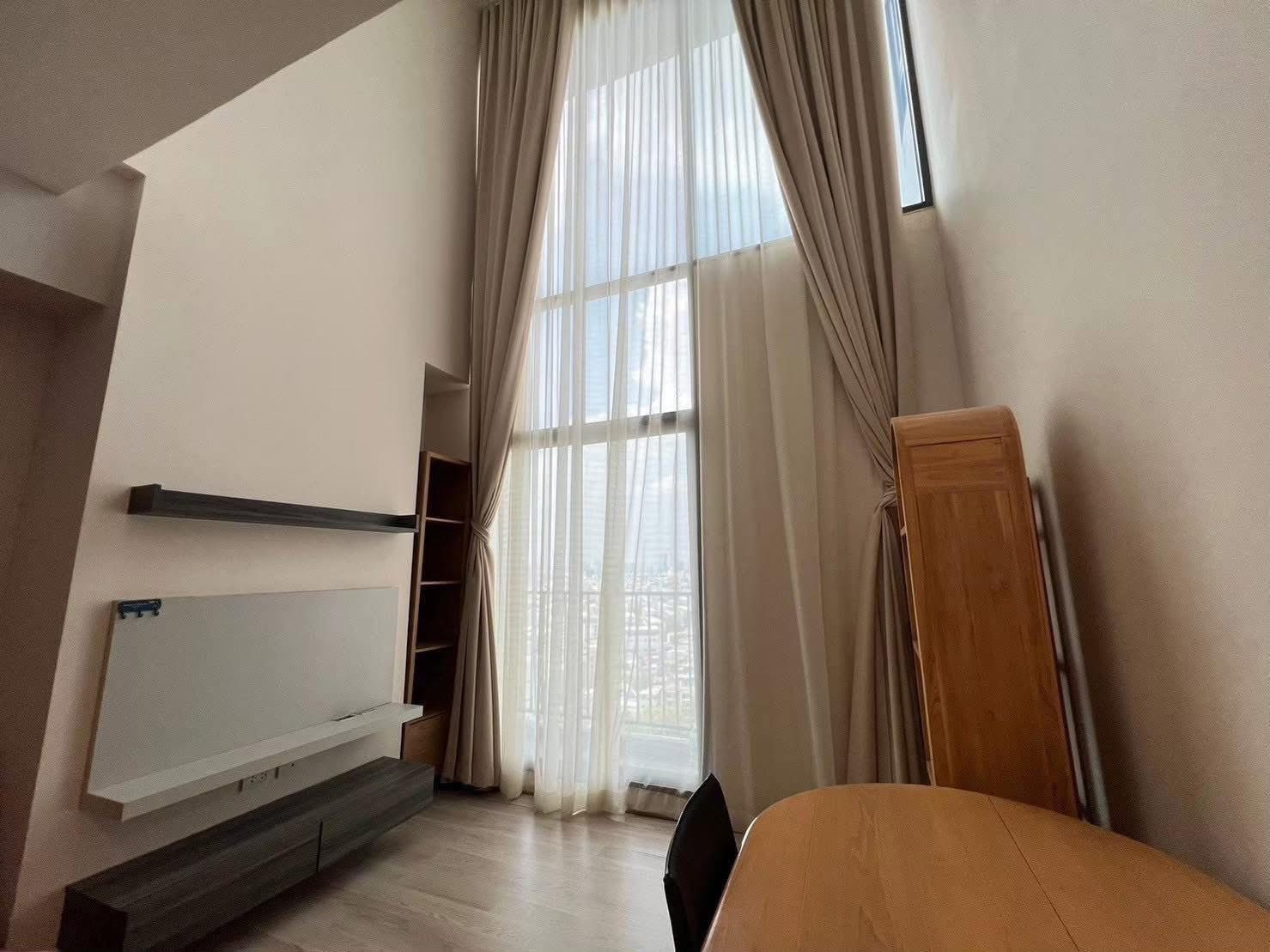 ให้เช่า Centric Ratchada – Huai Khwang (เซ็นทริค รัชดา – ห้วยขวาง) 📌 ทำเลทอง ใกล้ MRT ห้วยขวาง เพียง 120 เมตร เดินแค่ 2 นาทีถึงสถานี!