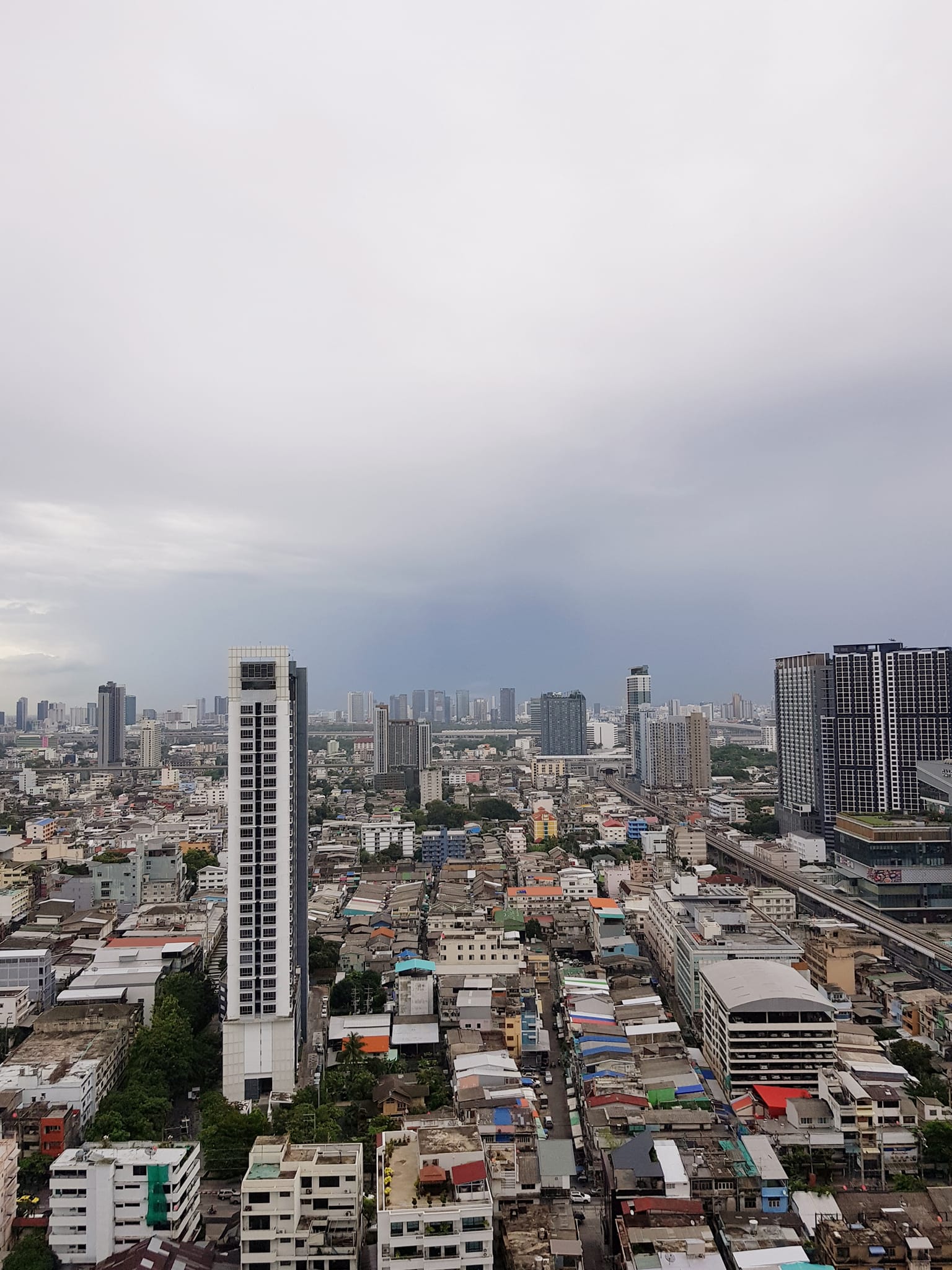 ให้เช่าคอนโด 333 Riverside : 333 ริเวอร์ไซด์ บางโพ (ติดสถานี MRT บางโพ , ท่าเรือบางโพ) ห้องขนาด 46 ตร.ม 1 ห้องนอน 1ห้องน้ำ 1 ห้องนั่งเล่น วิวเมือง ตึกB ชั้น28