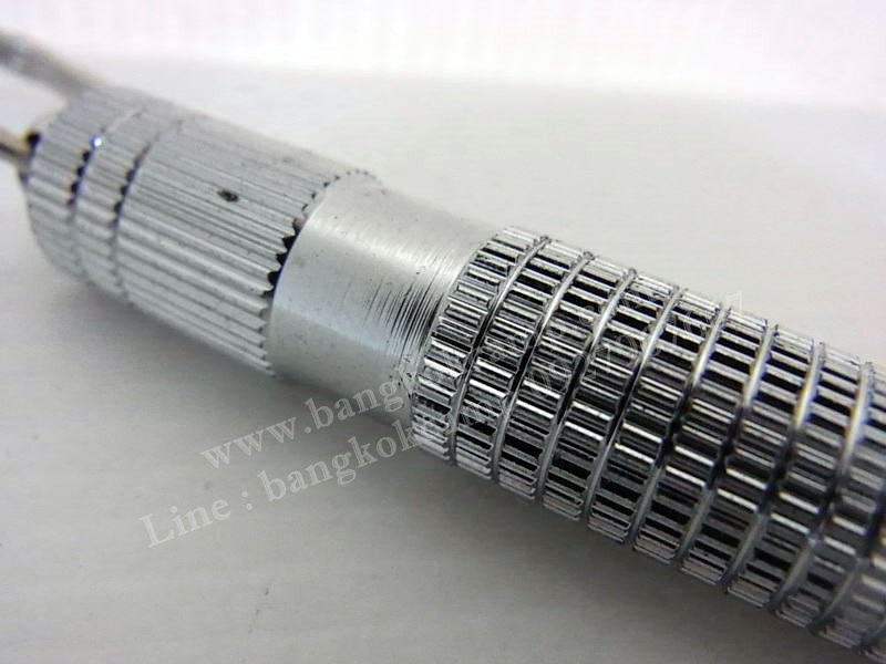 พวงกุญแจ ปากกา(ซ่อนมีด)...งานกลึงทองเหลือง รุ่นเก่า ใหม่เก่าเก็บอย่างดี (สภาพเหมือนใหม่) ...สีเงิน