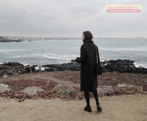 OverCoat เสื้อโค้ทกันหนาวตัวยาว สีดำ Classic เข้าได้กับทุกชุด งานดี ผ้าวูลเนื้อดี บุซับในกันลมอย่างดี พร้อมส่ง M