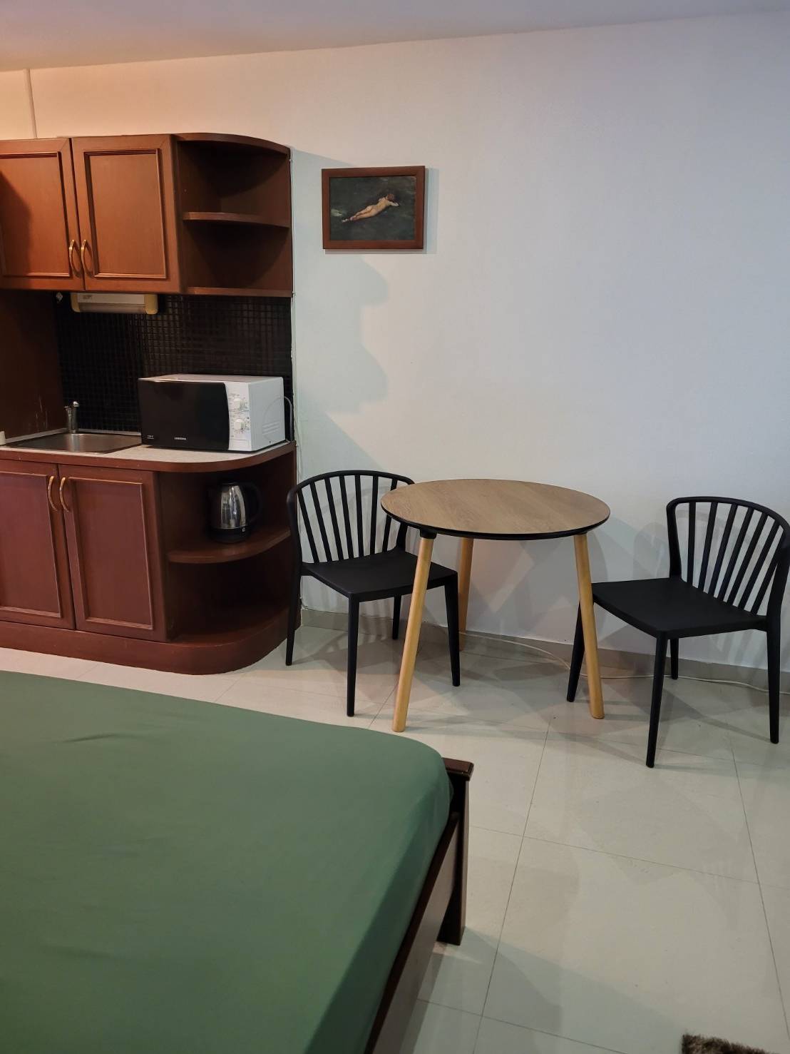 ให้เช่าคอนโด Sukhumvit Suite (สุขุมวิท สวีท) ห้องสตูดิโอ 1 ห้องน้ำ ขนาด 30 ตรม ชั้น 17 วิวโล่ง ห้องตกแต่งพร้อมเข้าอยู่