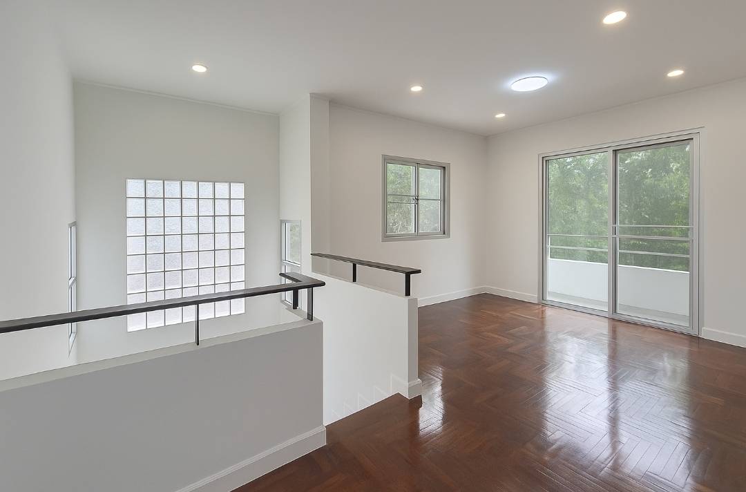 ขายบ้านเดี่ยว 2 ชั้น หมู่บ้านแมกไม้ ออเงิน สุขาภิบาล 5 (ซอย เพิ่มสิน 2 ) ราคา 5 ล้าน 3 ห้องนอน 2 ห้องน้ำ 1 ห้องแม่บ้าน ห้องน้ำในตัว