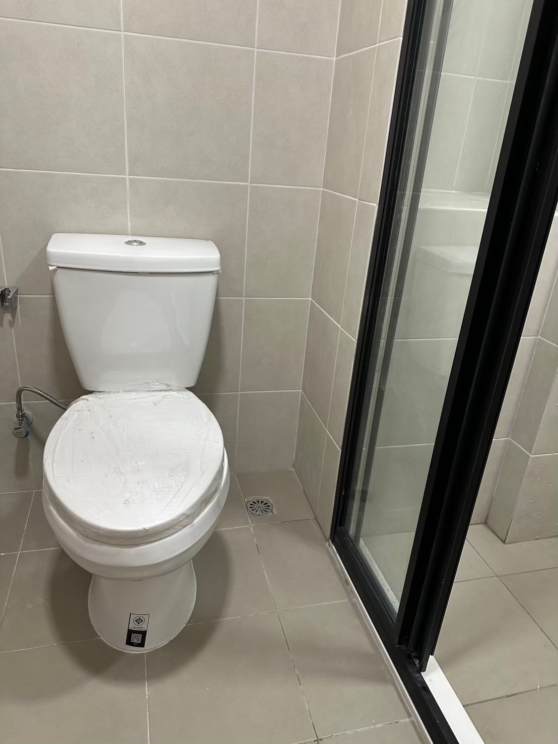 ให้เช่าคอนโด dcondo hype rangsit (ดีคอนโด ไฮป์ รังสิต) คอนโดทำเลดีที่อยู่ติดถนนใหญ่ ตรงข้าม ม.กรุงเทพ