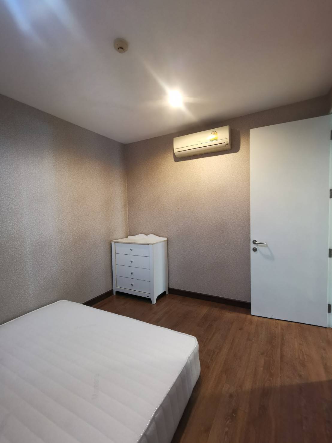 For Rent The muse condo Sukhumvit 64/2 Close to Punnawiti BTS Type : 2 Bed 2 Bath Area : 80 Sq.m. Floor : 3 Price : 23,000