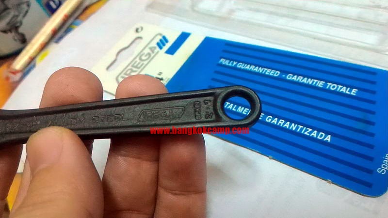 ประแจเลื่อน IREGA ขนาด 4 นิ้ว สเปน Made in Spain ใหม่ แท้. (แพ็คฟ้า)