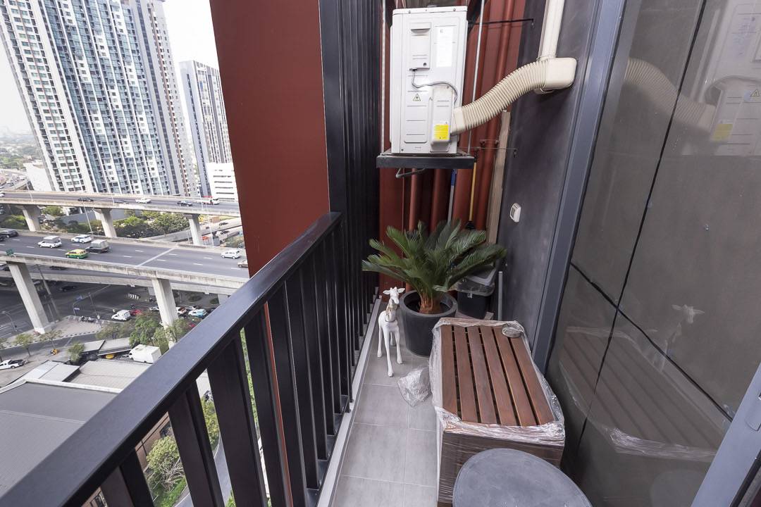 ขาย / เช่า คอนโด The BASE Garden Rama 9 (เดอะ เบส การ์เดน พระราม 9) 1 ห้องนอน 1 ห้องน้ำ