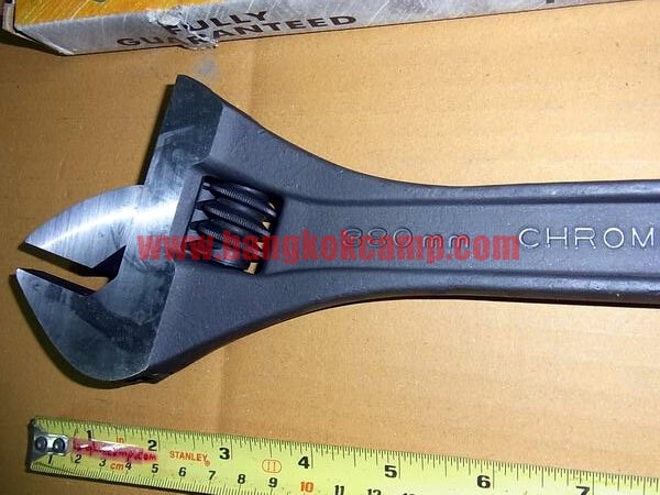 ประแจเลื่อน IREGA ขนาด 15 นิ้ว สเปน Made in Spain ใหม่ แท้.