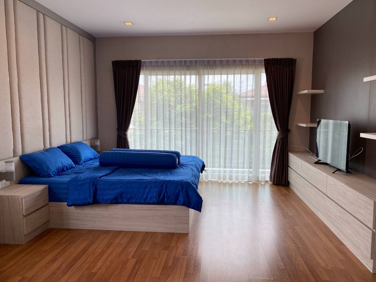 ให้เช่าบ้านเดี่ยวแต่งหรู ต้นโครงการ หมู่บ้านคาซ่าพรีเมี่ยม วงแหวน อ่อนนุช บางนา กม. 7