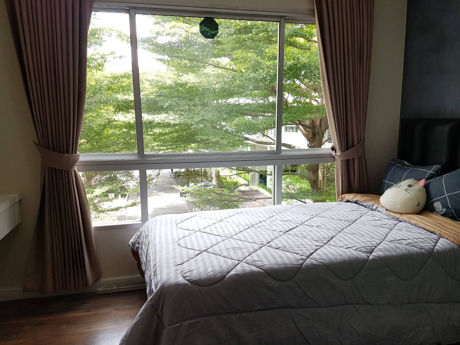 ขายคอนโดThe Room Sukhumvit 79 (เดอะ รูม สุขุมวิท 79) 2 ห้องนอน 1 ห้องน้ำ 1 ห้องนั่งเล่น ระเบียงสองฝั่ง
