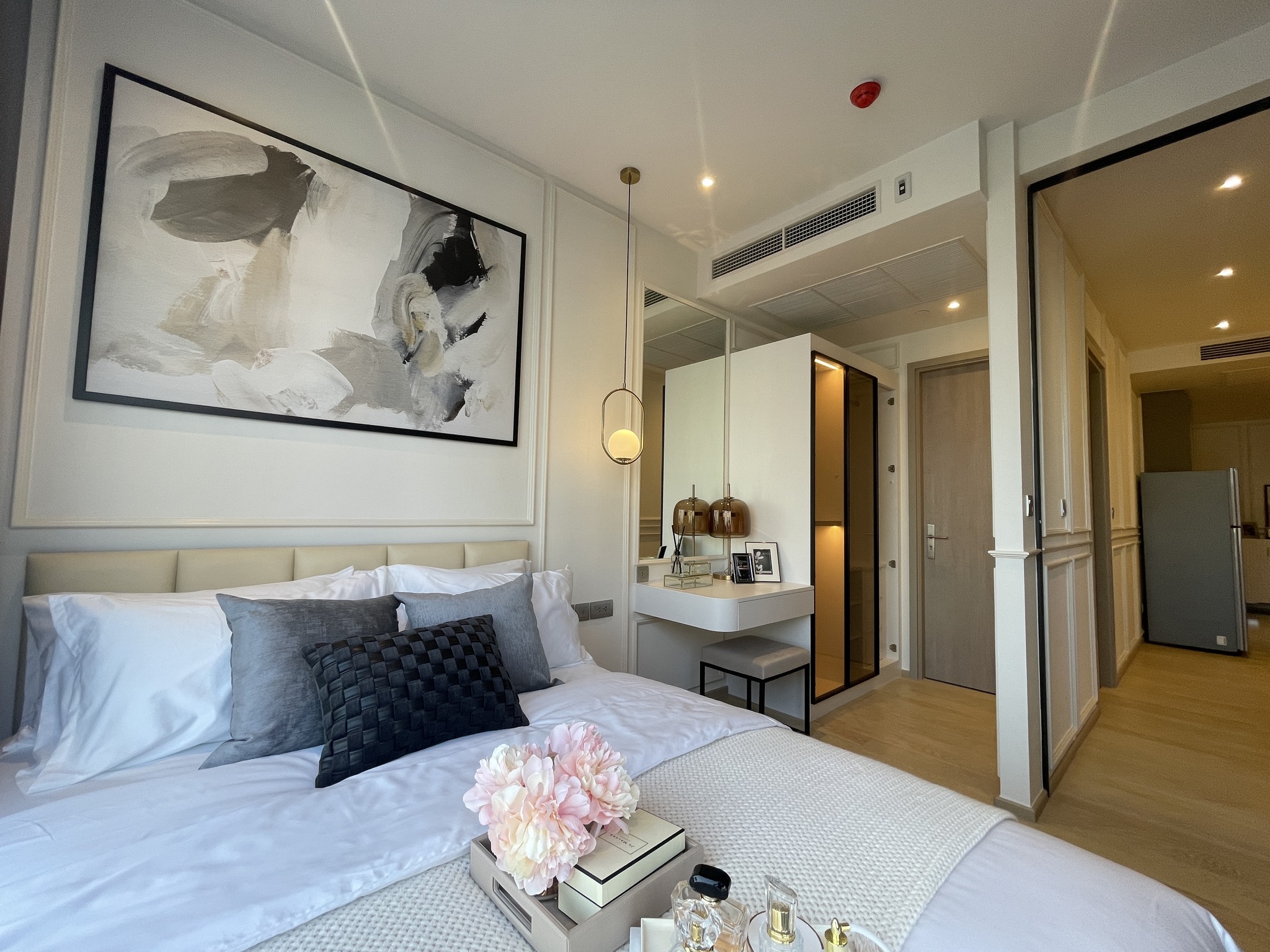 ให้เช่าคอนโด แอชตัน อโศก–พระราม 9 / For Rent Ashton Asoke – Rama 9 (English below)