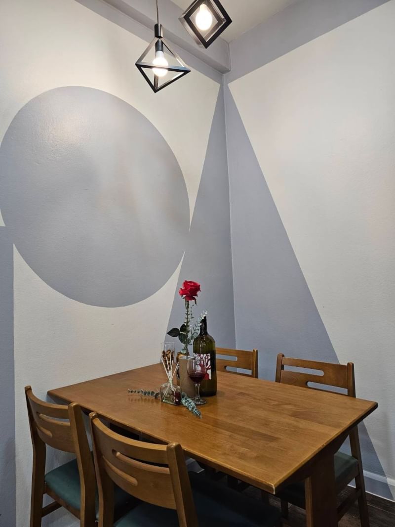 ((ขาย-ให้เช่า)) ทาวน์โฮม 3 ชั้น Renovateใหม่ทั้งหลัง ติดถนนซอยพหลโยธิน40ใกล้ BTS ทำเลดีมาก ใกล้มหาวิทยาลัยเกษตรศาสตร์