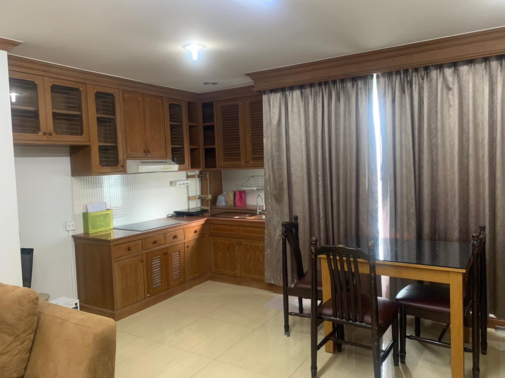 ให้เช่าคอนโด บ้านปทุมวัน – ห้องใหญ่ 2 ห้องนอน ใจกลางเมือง ใกล้ BTS พญาไท และ Airport Rail Link มักกะสัน