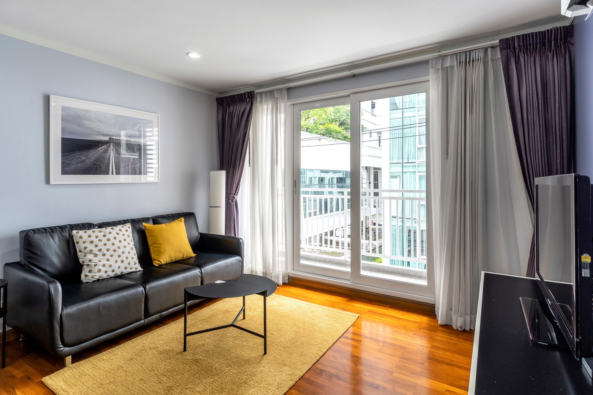 ให้เช่าคอนโด Baan Siri Sukhumvit 13 (บ้าน สิริ สุขุมวิท 13) 1 ห้องนอน 1 ห้องน้ำ ขนาด 57 ตรม