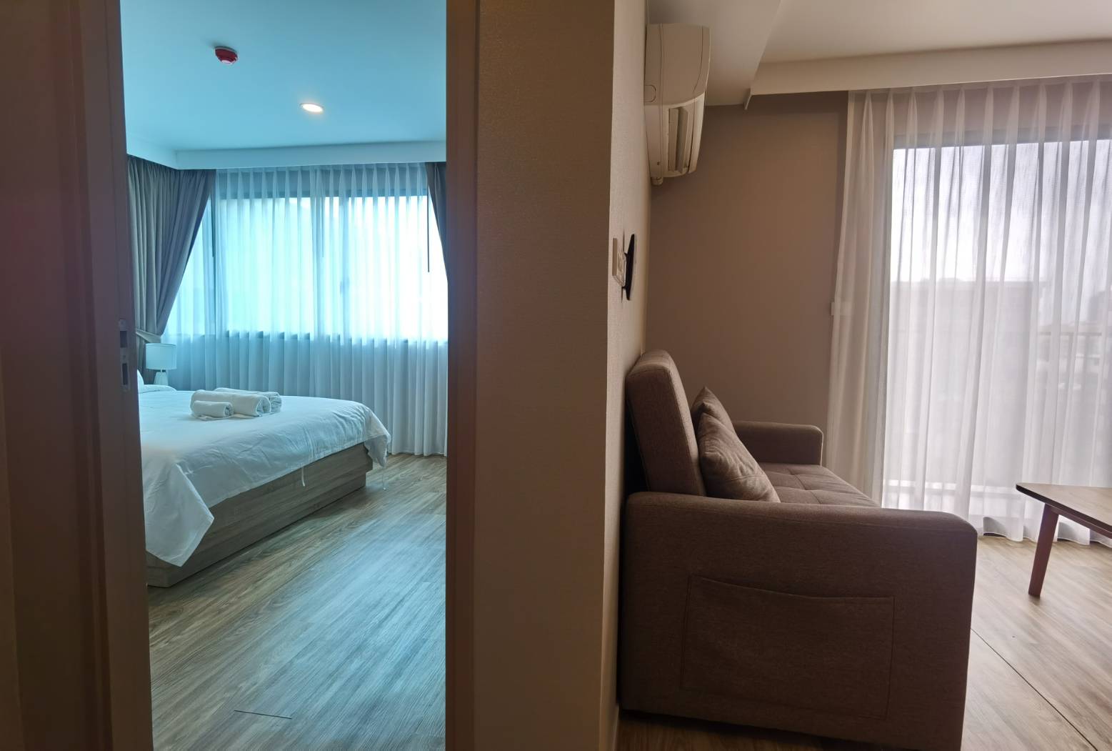 ให้เช่าคอนโด Blossom Condo @ Sathorn - Charoenrat (บลอสซั่ม คอนโด สาทร- -เจริญราษฎร์ 2 ห้องนอน ขนาด 63 ตรม