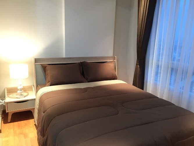 ให้เช่าคอนโด The President Sathorn-Ratchaphruek เช่า เดือนละ 13,000-15,000 บาท ตั้งอยู่บนหัวมุม