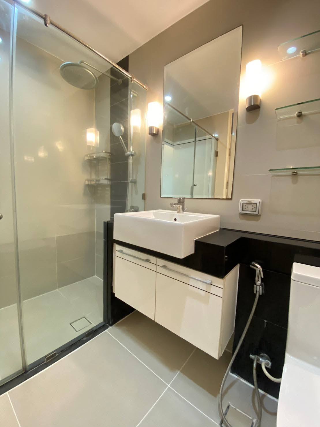 ให้เช่าด่วนก่อนเต็มคอนโด Supalai Premier @ Asoke (ศุภาลัย พรีเมียร์ แอท อโศก)