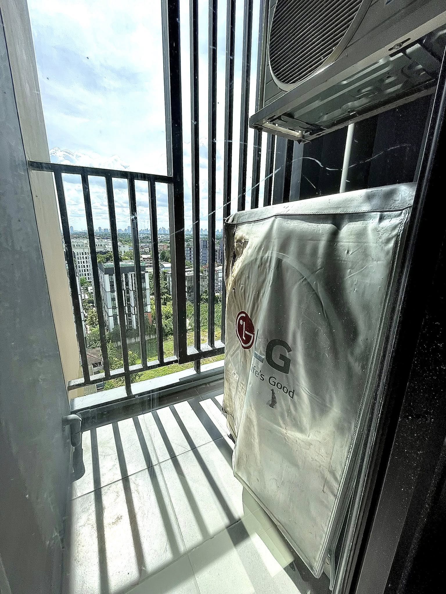 ขาย / ให้เช่าคอนโด ติด BTS แบริ่ง เดอะ นิช โมโน สุขุมวิท–แบริ่ง (The Niche MONO Sukhumvit–Bearing) 📍 สุขุมวิท 70 เพียง 250 เมตรจาก BTS แบริ่ง