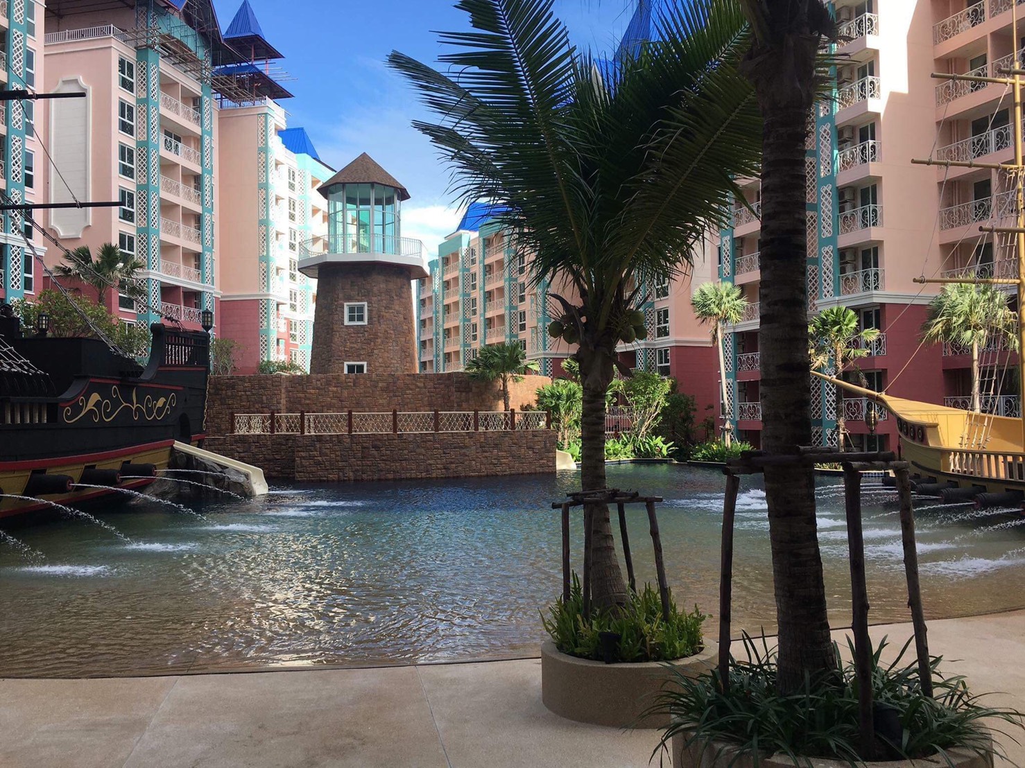 ขายขาดทุนคอนโดวิวทะเลโครงการ Grande Caribbean Condo Resort Pattaya คอนโด แกรนด์ แคริบเบียน รีสอร์ท พัทยาใต้ 1 ห้องนอน 1 ห้องน้ำ 1 ห้องรับแขก ขนาด 36.57 ตรม