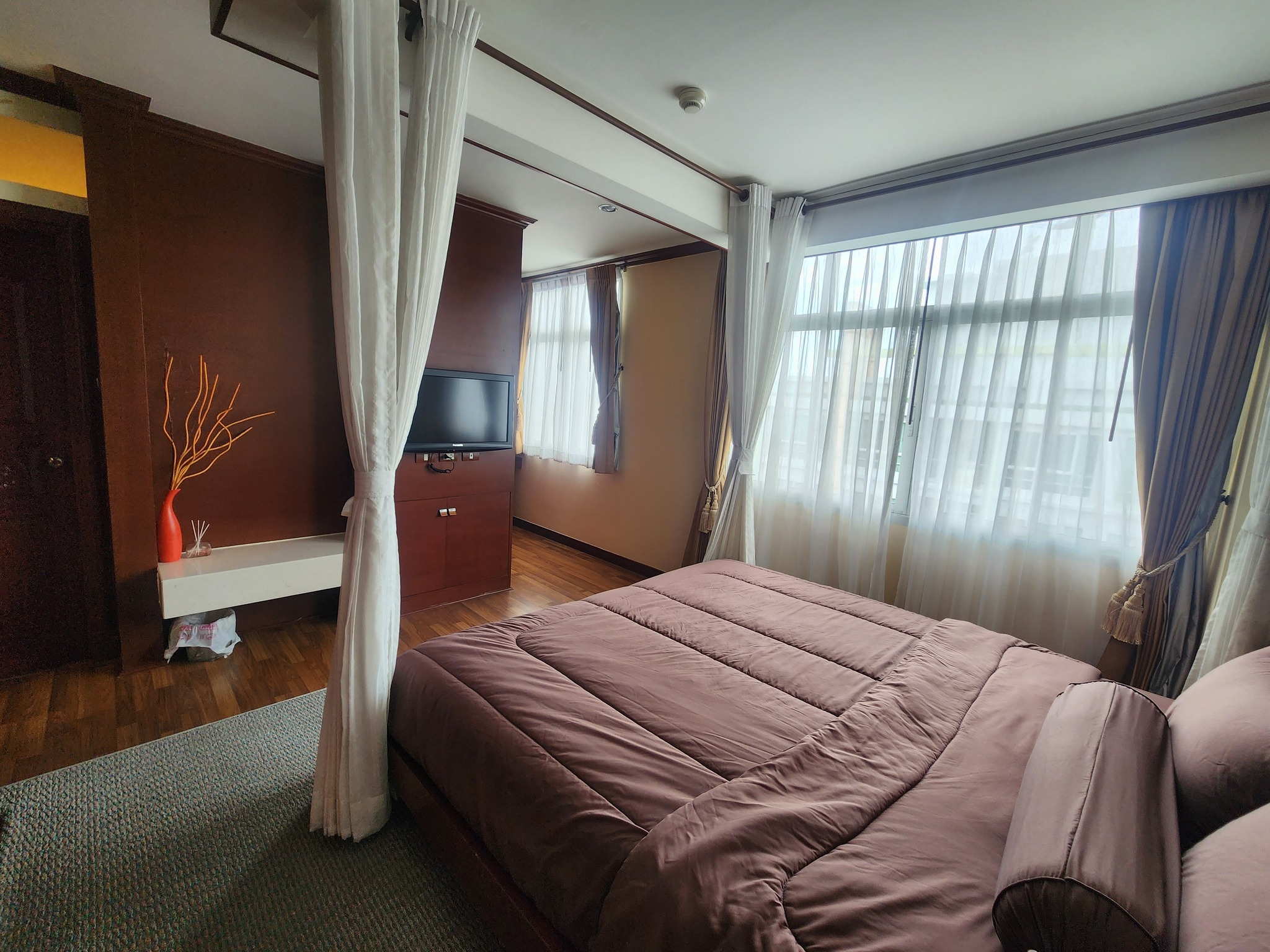 🏢 ให้เช่าคอนโด กลางกรุง รีสอร์ท รัชดา (Klangkrung Resort Ratchada) รัชดา ซอย 7 ค่าเช่าเพียง 28,000 บาท/เดือน