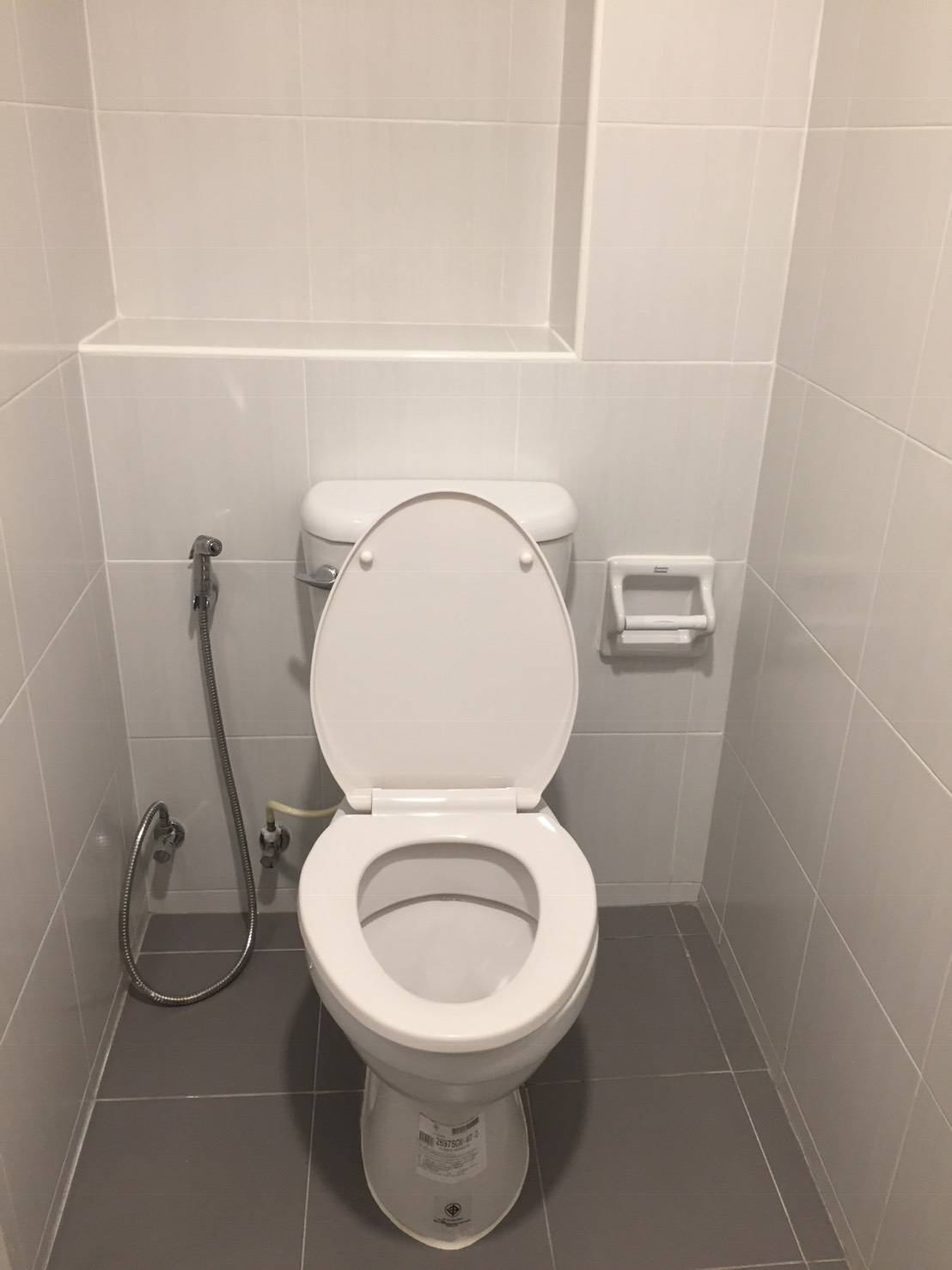 ให้เช่าตึกแถว ติดถนนอ่อนนุช หน้าปากซอยอ่อนนุช 47 ร้านเดิมเปิดเป็นร้านทำผม ทำเล็บ ทั้งหมด 4 ชั้น