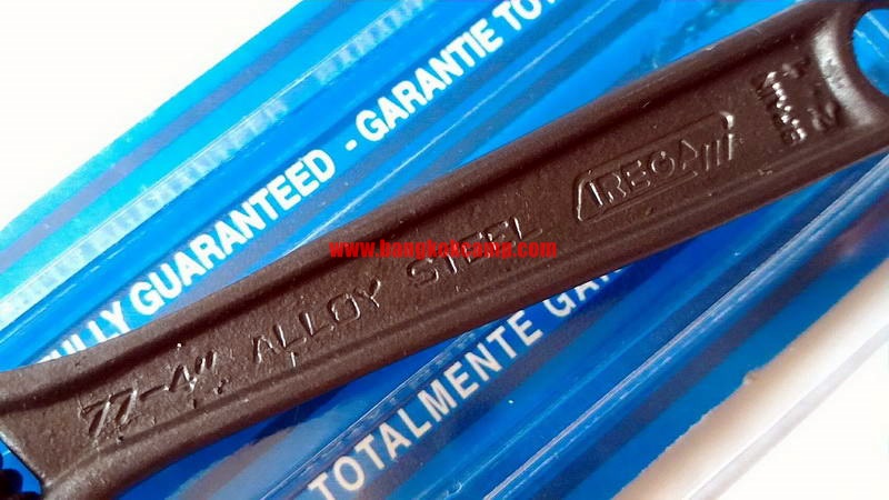 ประแจเลื่อน IREGA ขนาด 4 นิ้ว สเปน Made in Spain ใหม่ แท้. (แพ็คฟ้า)