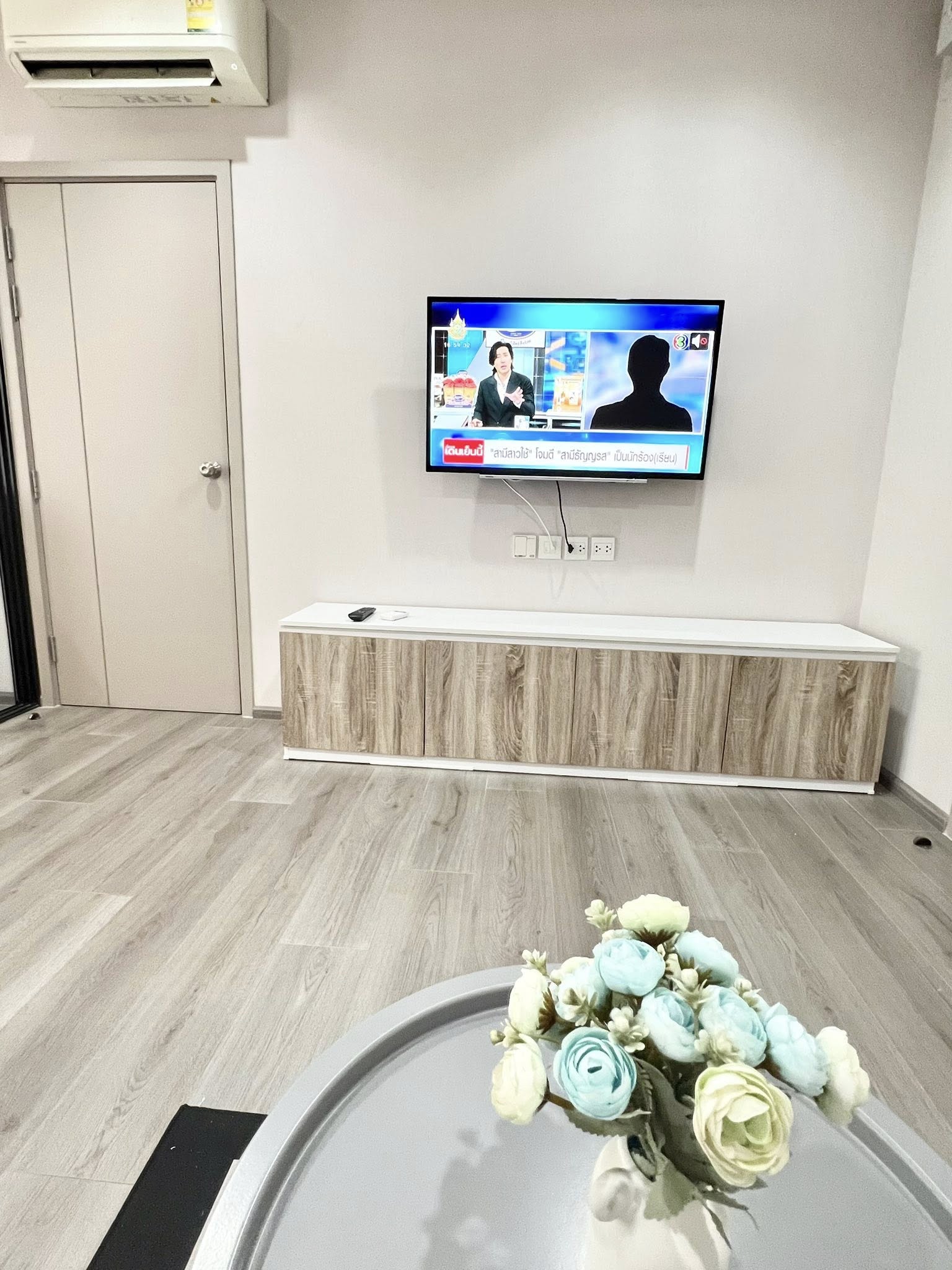 ให้เช่าคอนโด Politan Live โพลิแทน ไลฟ์ (ติดแม่น้ำเจ้าพระยา) / For Rent Politan Live (English below)