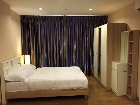 ให้เช่า คอนโด เดอะ ทรี อินเตอร์เชนจ์ the tree interchange ตึก A ชั้น 19 ทิศเหนือ ขนาด 30 ตร.ม. เฟอร์นิเจอร์+เครื่องใช้ไฟฟ้าครบ ราคา 10000 บาทต่อเดือน