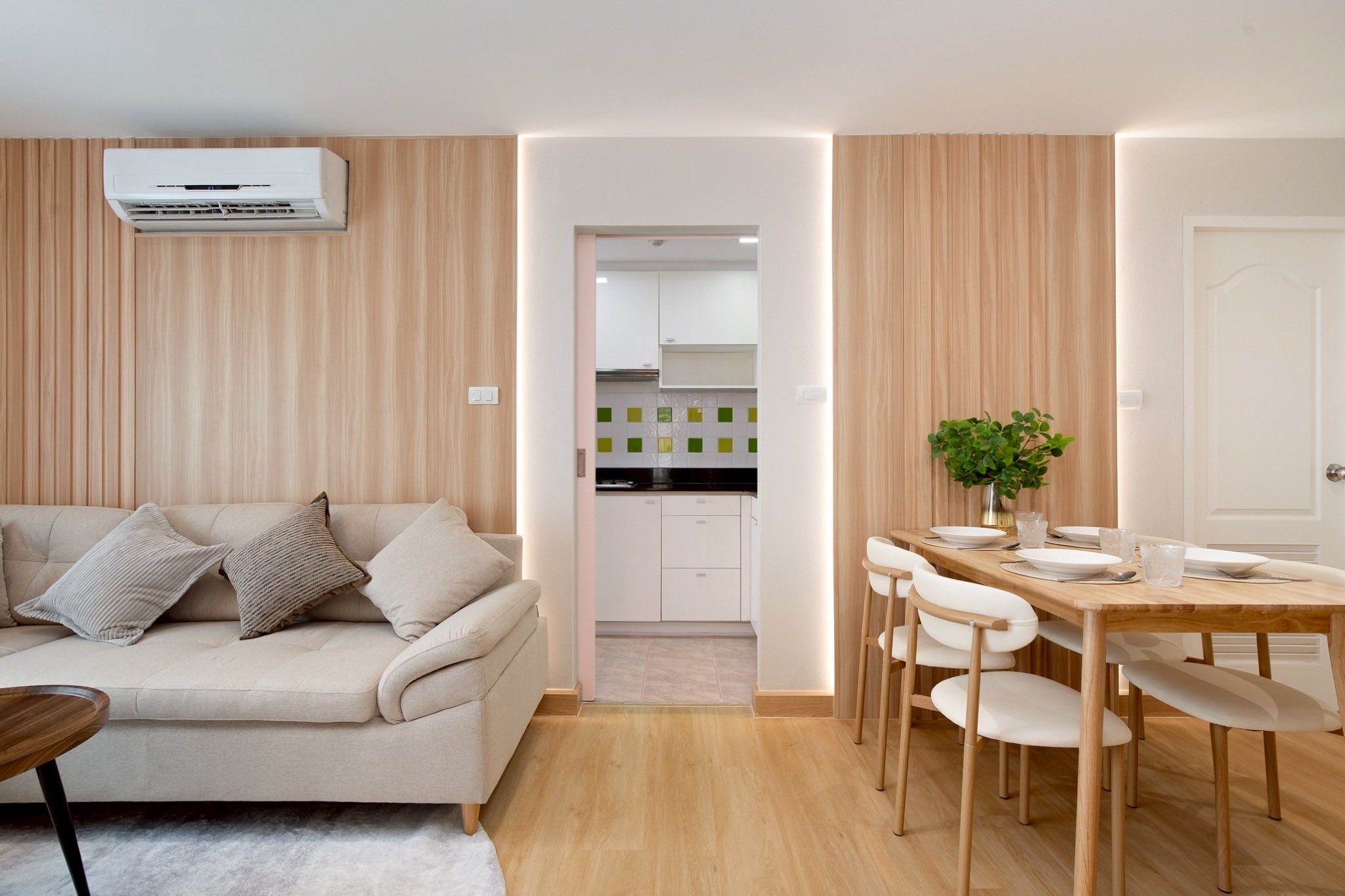 ðĄâĻ āļāļēāļĒāļāļāļāđāļ āđāļāļĢāļĄāļŠāļīāļĢāļī āļāļđāļāļĩāļ āļāļēāļĢāđāļ āļāļāļāđāļāļĄāļīāđāļāļĩāļĒāļĄ / Premsiri Boutique Park Condominium âĻ