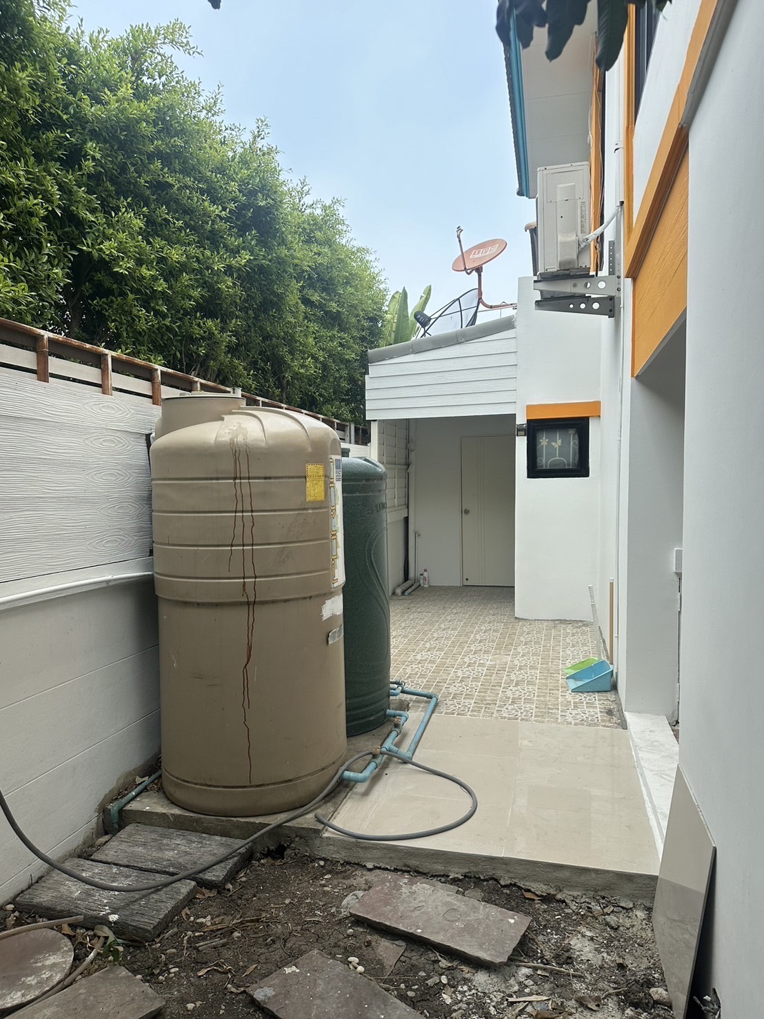 ขายบ้านเดี่ยวรีโนเวทใหม่ทั้งหลัง Baan Fah Piyarom Nesto - บ้านฟ้าปิยรมย์ เนสโต้ ลำลูกกา คลอง 6