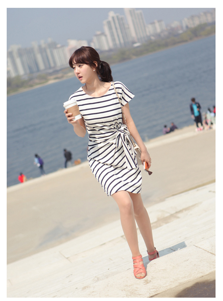 DRESS ชุดเดรสแฟชั่นเกาหลี แขนสั้น ผ้าคอตตอน ลายทาง ขาว ดำ คอกลม ใส่ทำงาน เที่ยว ASIA STREET FASHION