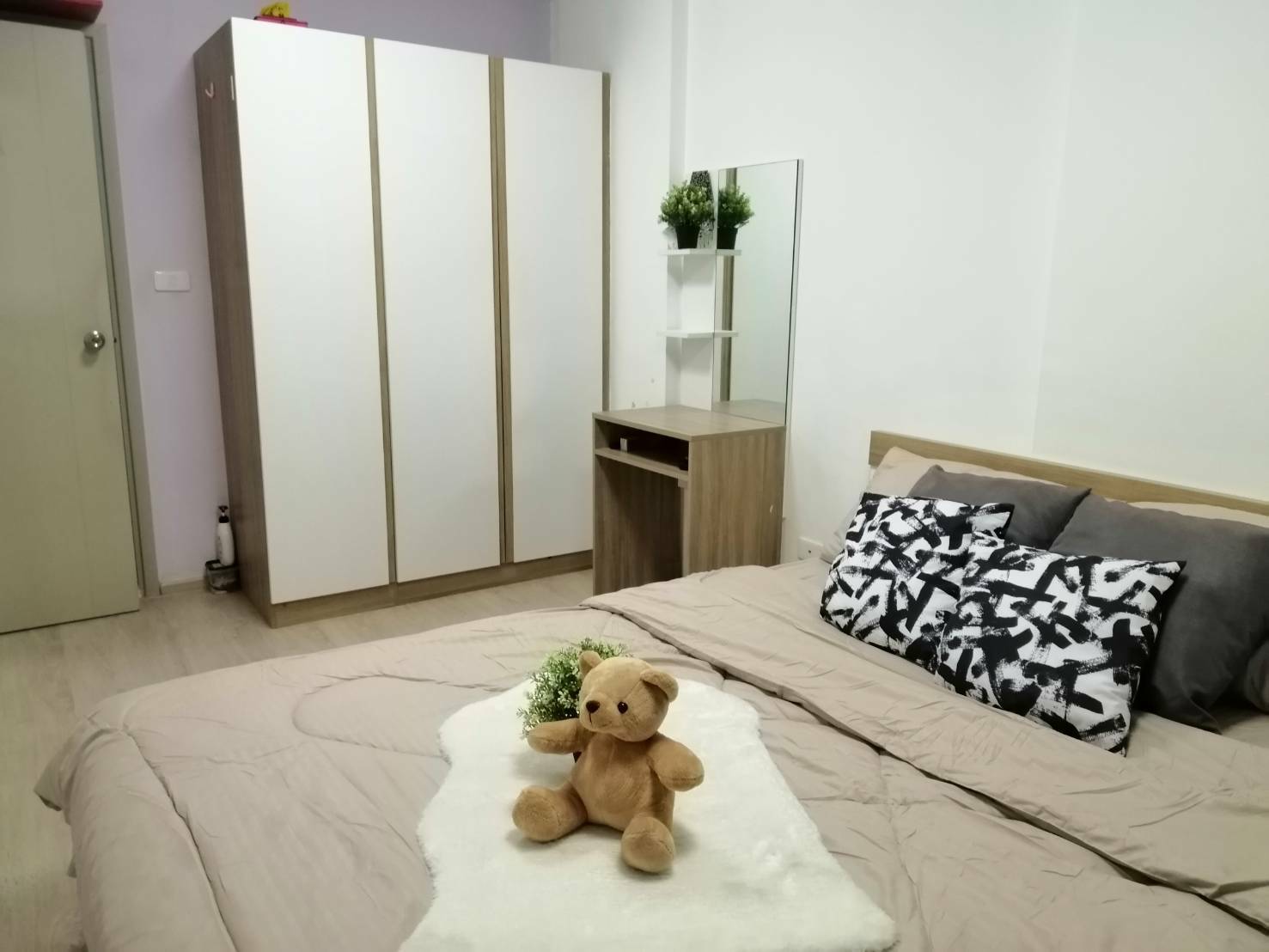 ให้เช่าคอนโดห้องแต่งสวย_วิวสระว่ายน้ำ ชั้น 8 - Elio Condo Sukhumvit 64 **Photoใกล้ BTS ปุณณวิถี