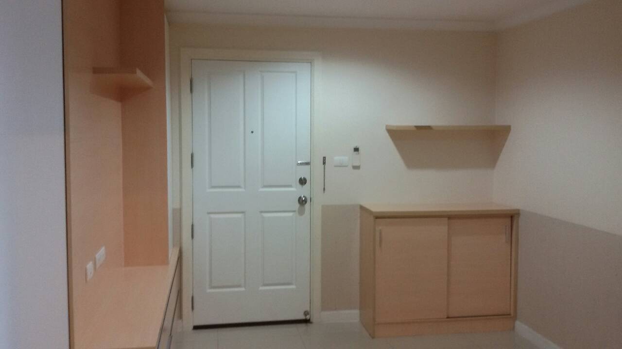 ขายด่วนๆๆๆๆ คอนโดลุมพินี พาร์ค พระราม 9 - รัชดา (Lumpini Park Rama 9) ขายราคา 3,000,000 ล้านถ้วนขายถูกกว่าราคาประมาณ ( ฟรีค่าโอน ราคานี้งดต่อรอง )