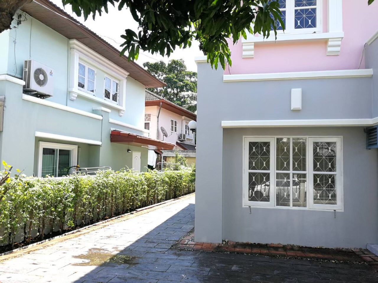 ขาย / เช่า บ้านเดี่ยวตกแต่งครบพร้อมเข้าอยู่ ในหมู่บ้านเดี่ยว เพอร์เฟค เพลส รามคำแหง Perfect Place Ramkhamhaeng ใกล้โรงเรียนนานาชาติร่วมฤดี