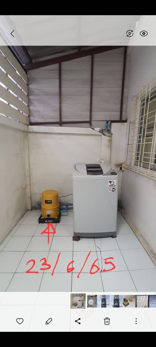 ขาย / ให้เช่า ทาวน์โฮม 2 ชั้น หมู่บ้านนิรันดร์วิลล์ 10 ถนนศรีวารีน้อย มีห้องนอน 3 ห้องนอนพร้อมเฟอร์นิเจอร์และแอร์