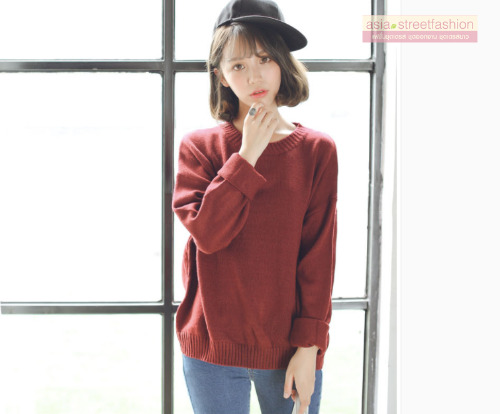 Sweater เสื้อสเวทเตอร์แขนยาว สีแดงเลือดหมู ทรงสวย จะใส่เดี่ยวไหรือใส่โค้ทคลุมก็เริ่ด