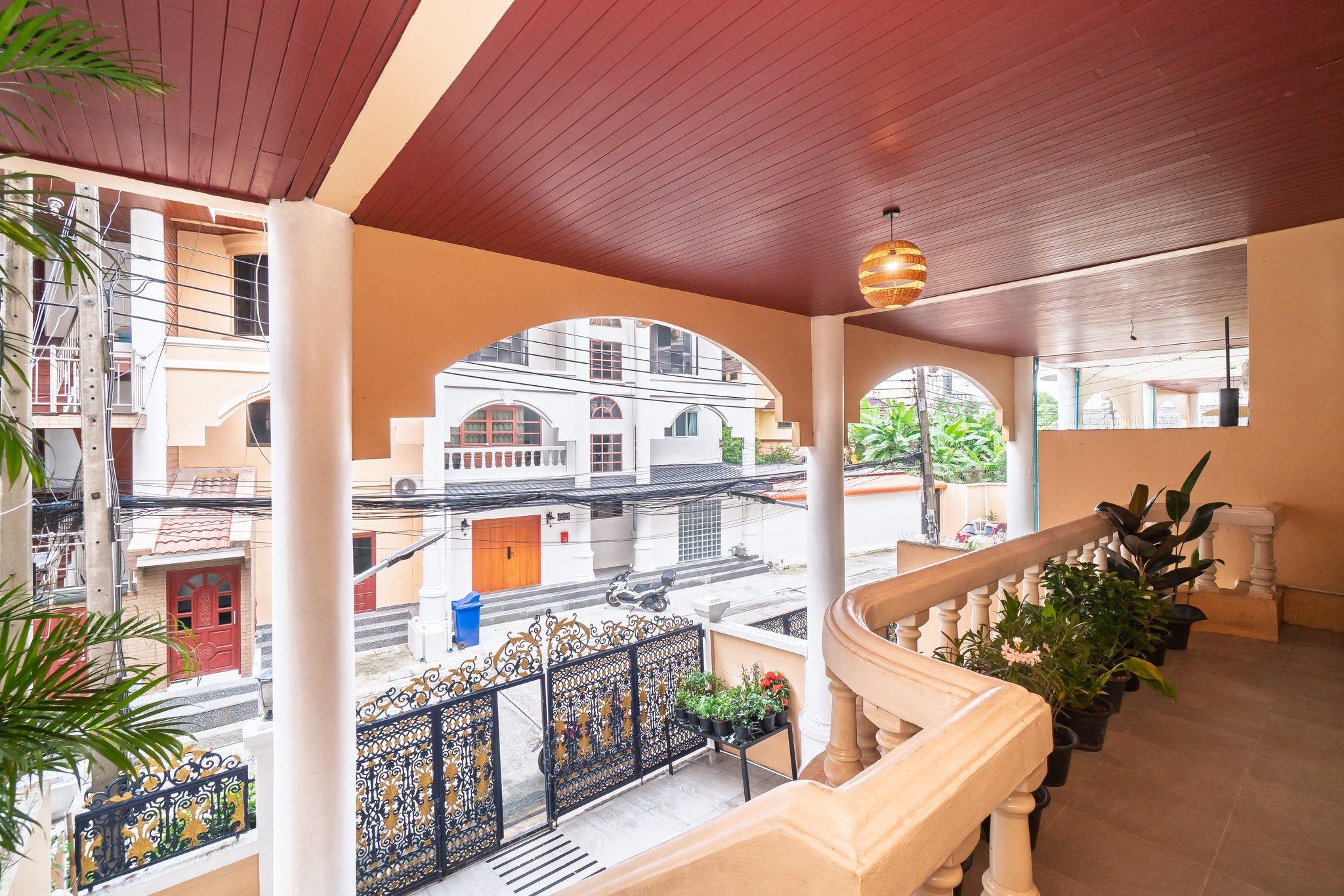 🏡 ให้เช่าทาวน์โฮมหรู Tropical House ทองหล่อ 25 / For Rent Tropical House Thonglor 25 ( English below )