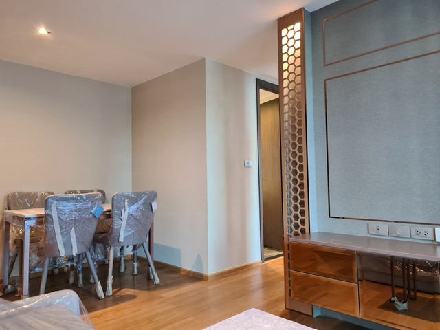 ขายดาวน์อัลทีจูด ดีไฟน์ สามย่าน (เฟส 2) 2 นอน แต่ราคาเท่า 1 นอน ตกแต่งสวยมาก เดิน 3 นาทีจาก MRT สามย่าน