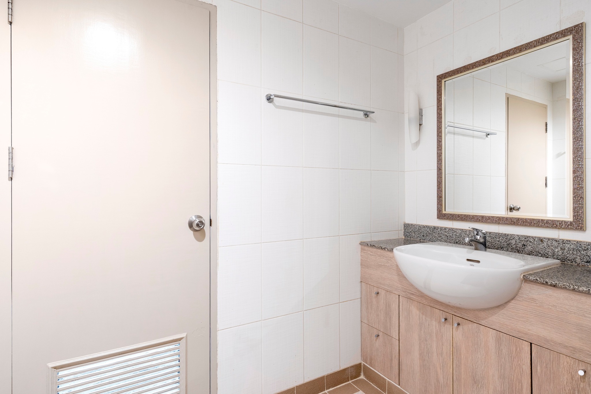 ให้เช่าคอนโด Baan Siri Sukhumvit 13 (บ้าน สิริ สุขุมวิท 13) 1 ห้องนอน 1 ห้องน้ำ ขนาด 57 ตรม