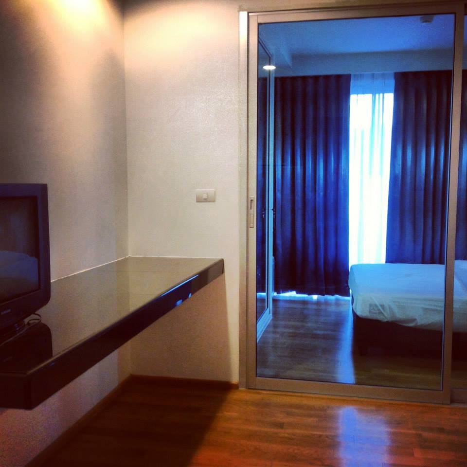 ให้เช่าคอนโด Abstracts Phaholyothin Park ใกล้ Central ลาดพร้าว และ MRT ใหม่ไม่เคยเข้าอยู่ เครื่องใช้ไฟฟ้า และเฟอร์ครบ ราคา 17000 ต่อเดือน