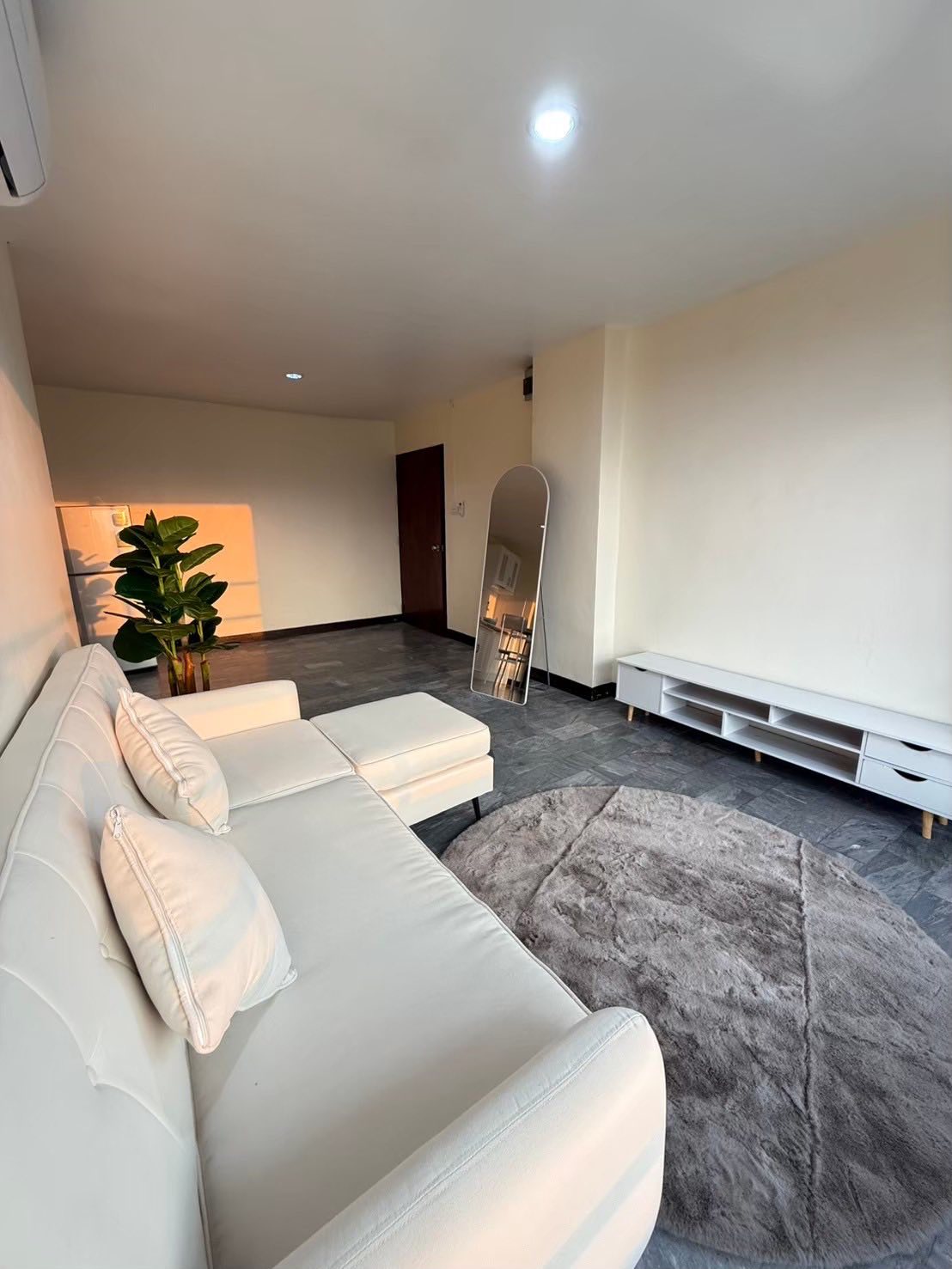 ให้เช่าคอนโด Baan Sukhothai Ramkhamhaeng (บ้าน สุโขทัย รามคำแหง)