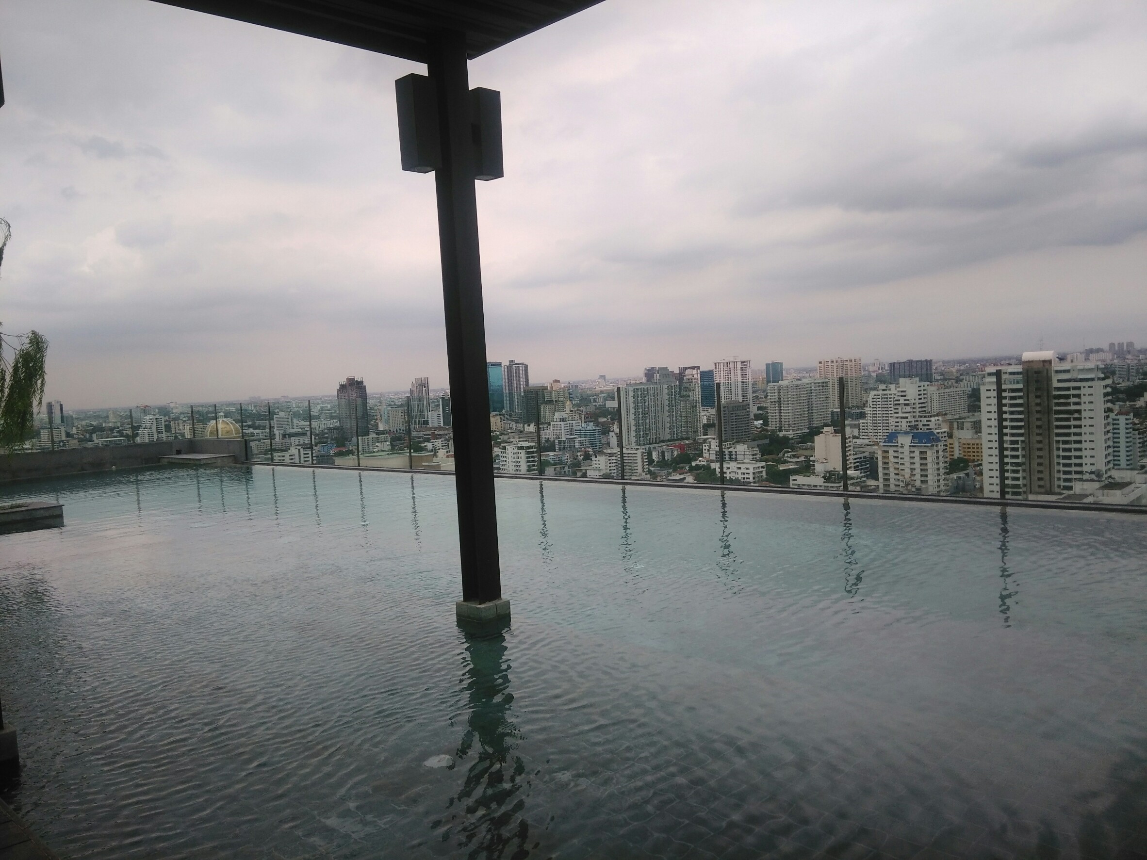 ขาย / เช่า คอนโด H Sukhumvit 43 (เอช สุขุมวิท 43) 1ห้องนอน 1 ห้องน้ำ 1ห้องรับแขก ห้องครัวในตัว พื้นที่ 40.92 ตร.ม ชั้น 9 ห้อง 99/53 วิวเมือง